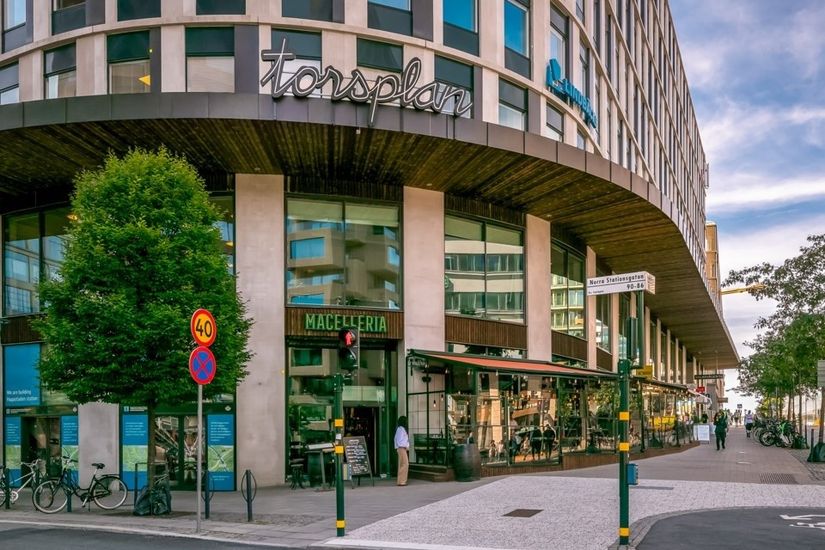 Tomt, Johan Olof Wallins väg 3, Karolinska, Solna