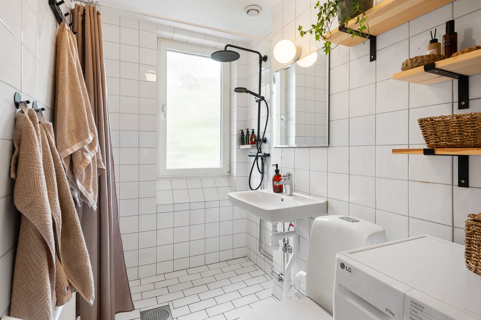 Bostadsrätt, Snörmakarvägen 49, 3 tr., Bromma / Åkeshov, Stockholm