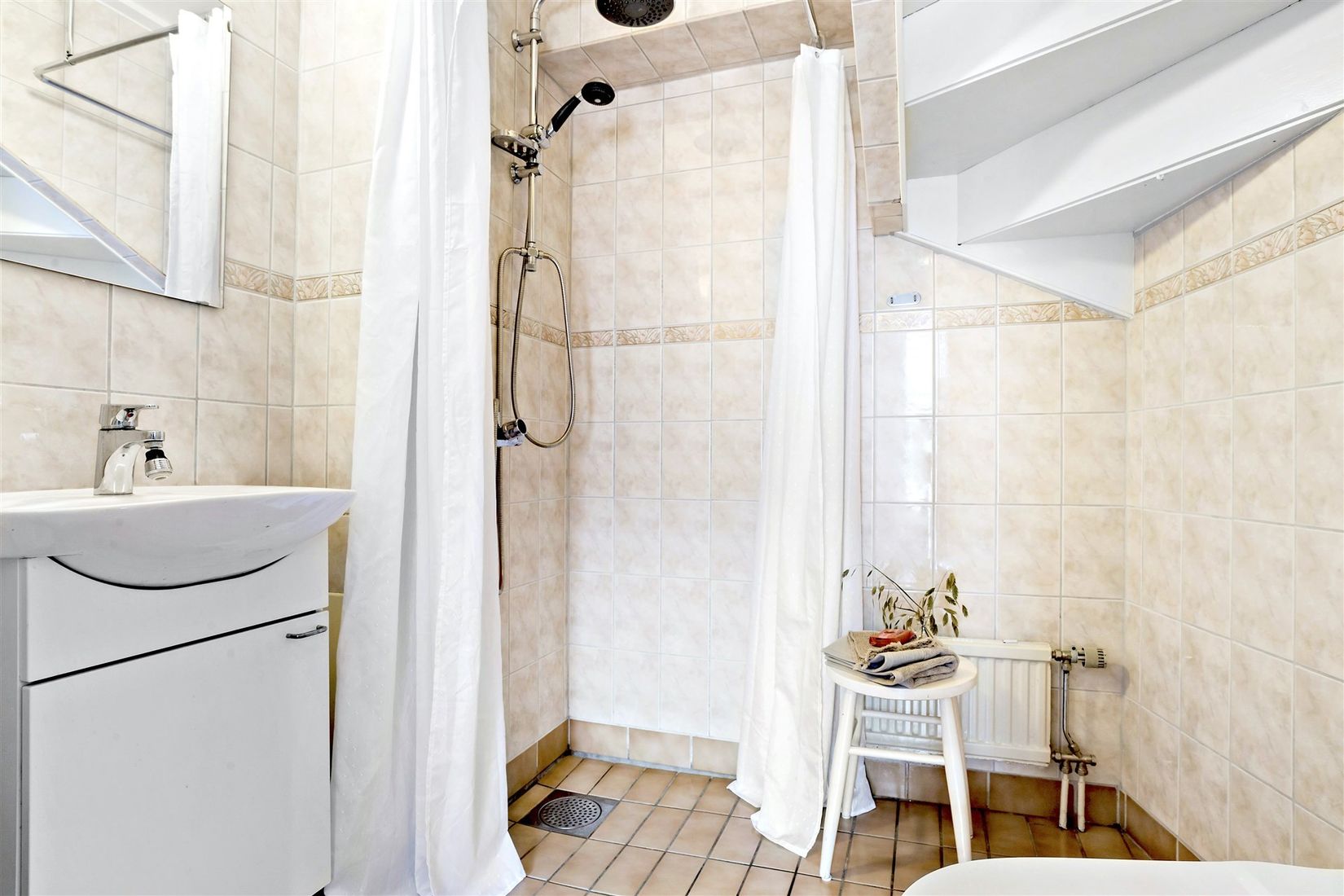 Radhus, Albert Engströms gata 154, Klockaretorpet, Norrköping