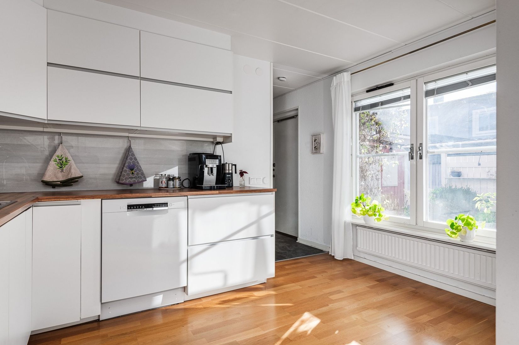 Radhus, Albert Engströms gata 154, Klockaretorpet, Norrköping