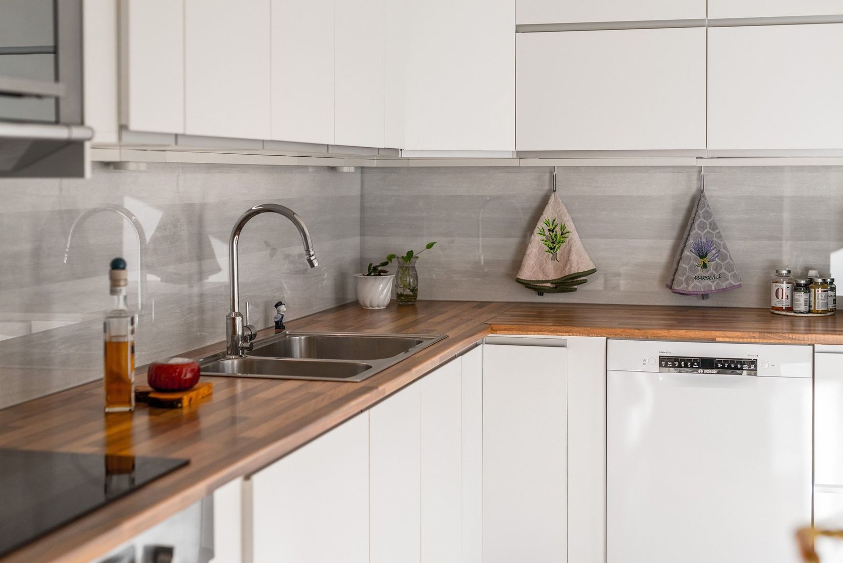 Radhus, Albert Engströms gata 154, Klockaretorpet, Norrköping