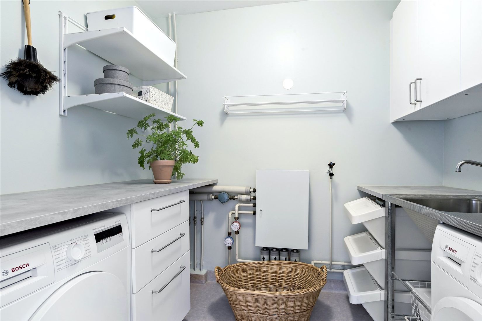 Radhus, Albert Engströms gata 154, Klockaretorpet, Norrköping