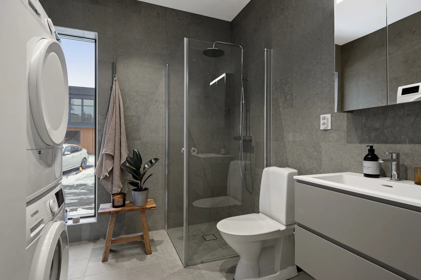 Bostadsrätt, Radhus, Åbroddsvägen 28B, Kummelnäs, Nacka