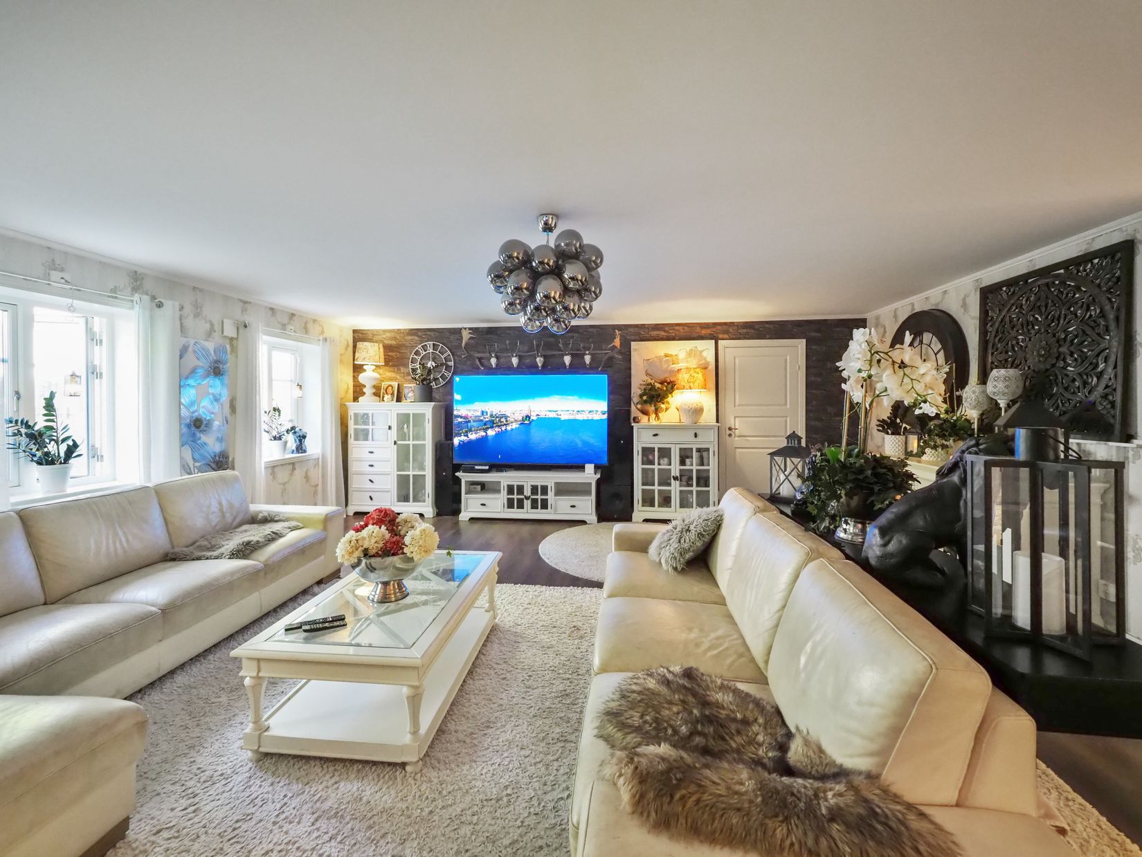 Villa, Grundbro Solbrinken 2, Strängnäs