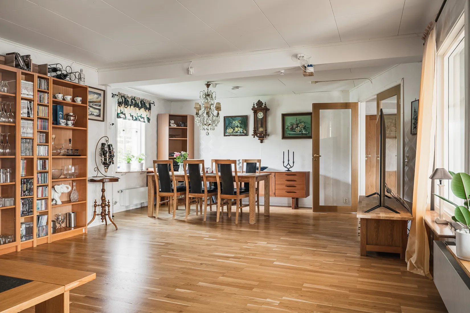 Villa, Vinbärsvägen 5, Lasstorp, Katrineholm
