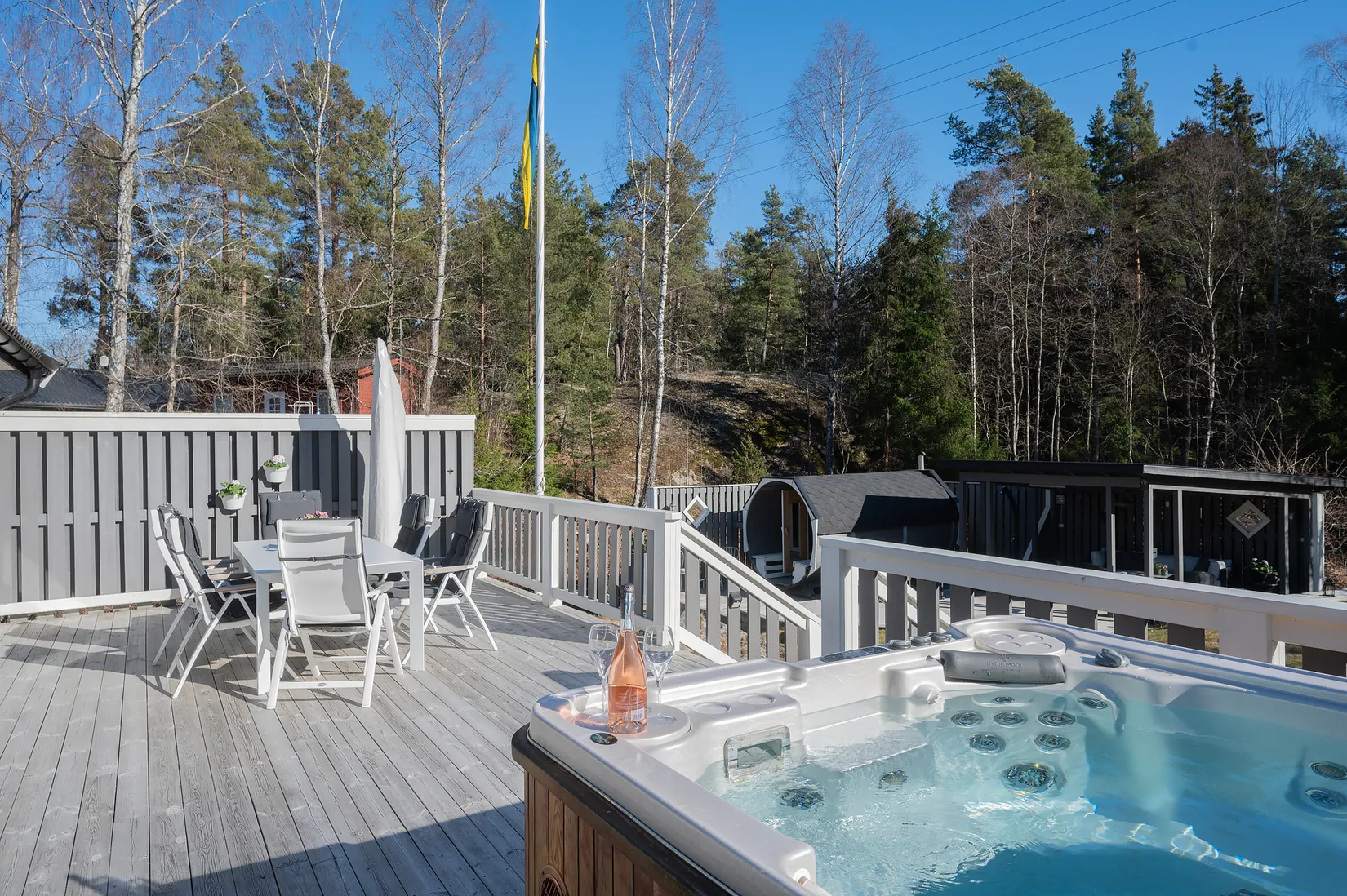 Villa, Abrahamsbergsvägen 26, Högmora, Huddinge