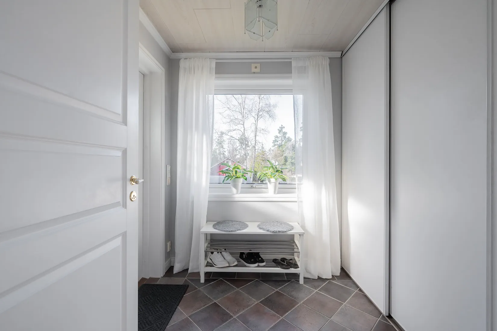 Villa, Abrahamsbergsvägen 26, Högmora, Huddinge