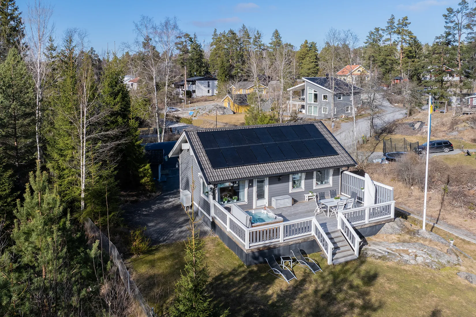 Villa, Abrahamsbergsvägen 26, Högmora, Huddinge
