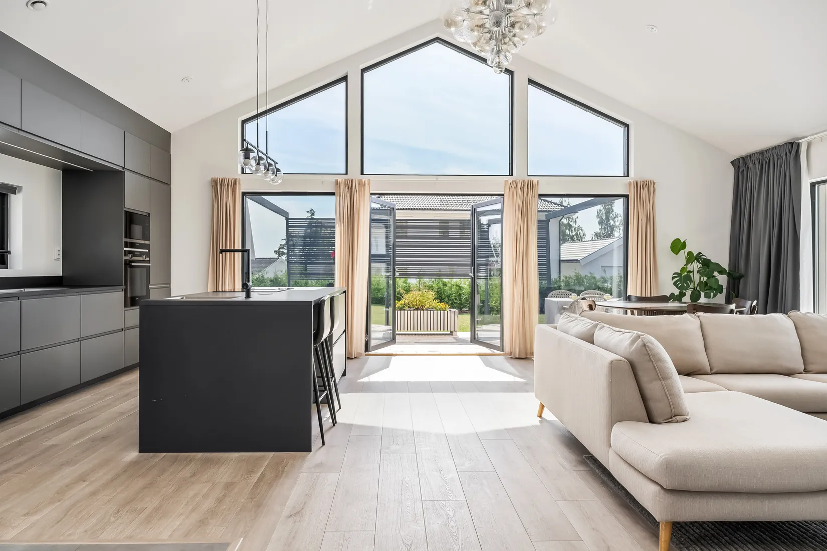 Villa, Skogstryvägen 14, Svärtinge skogsbacke, Norrköping