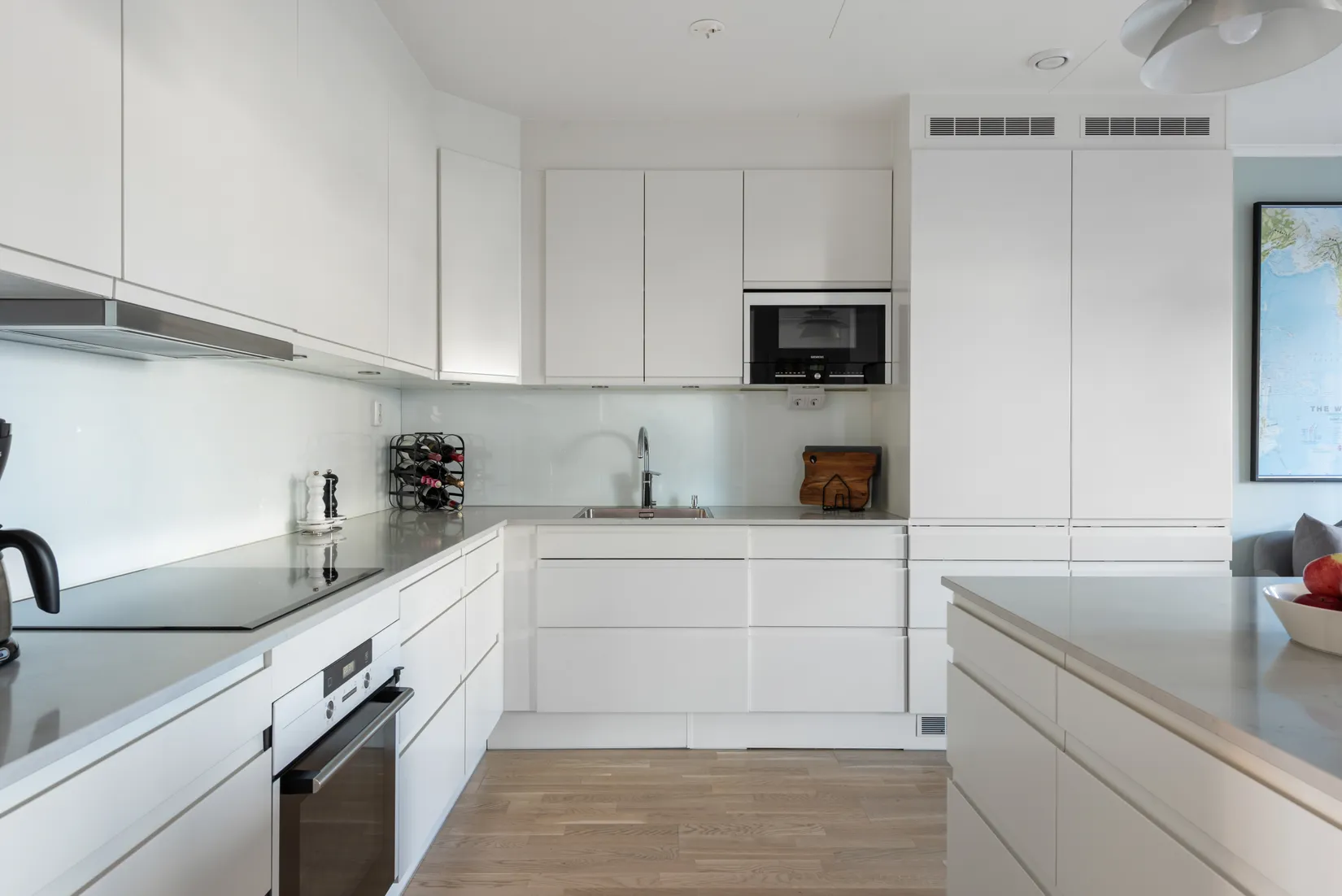 Radhus, Lövhagsvägen 23, Ullna Strand, Arninge, Täby