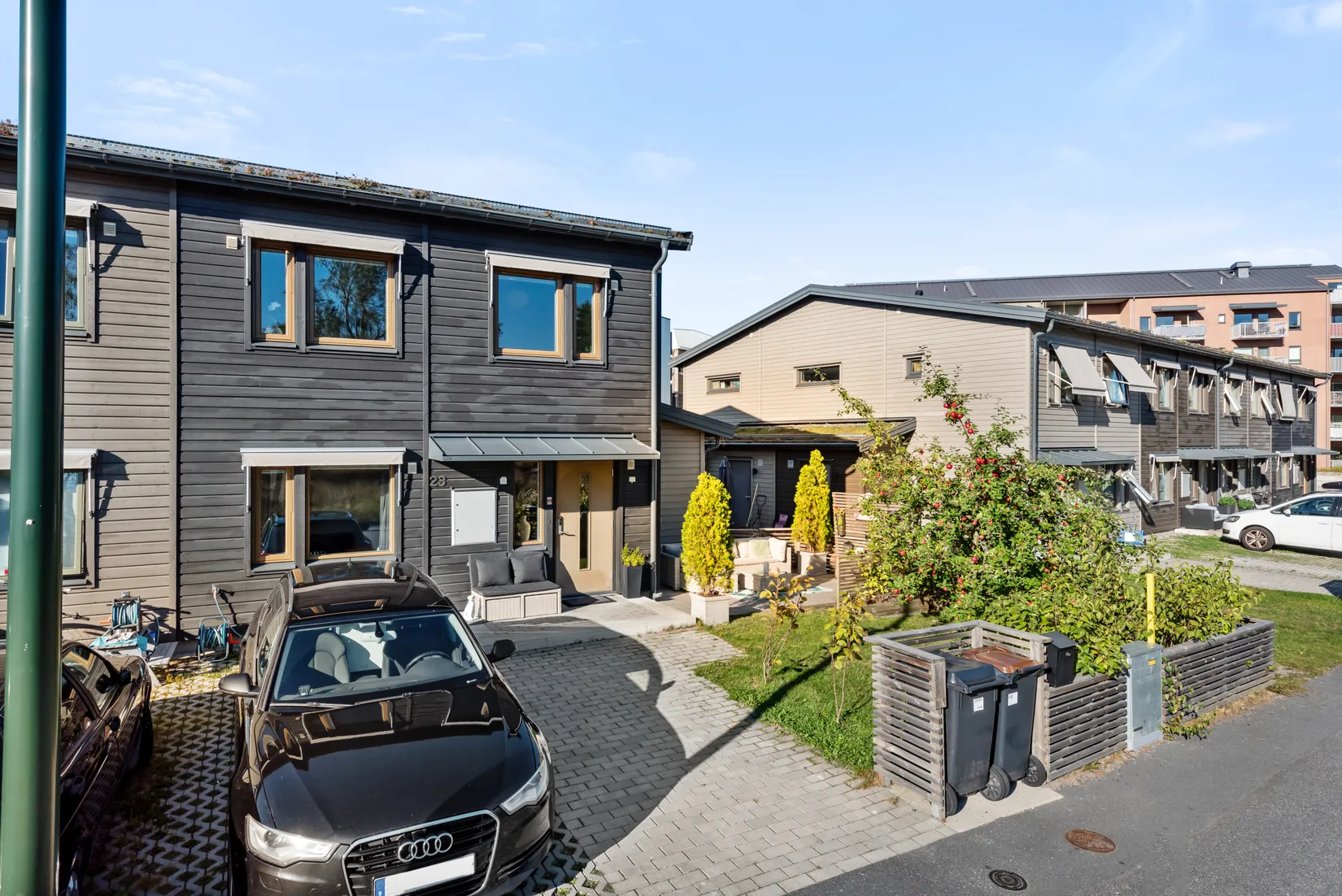 Radhus, Lövhagsvägen 23, Ullna Strand, Arninge, Täby