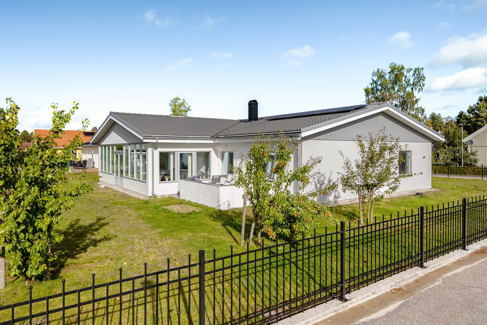 Villa, Nygrens gata 8, Centralt, Tibro