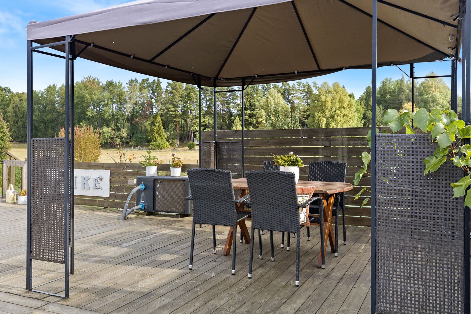 Villa, Trädgårdsodlarvägen 18, Bro/Saltvik, Upplands-Bro