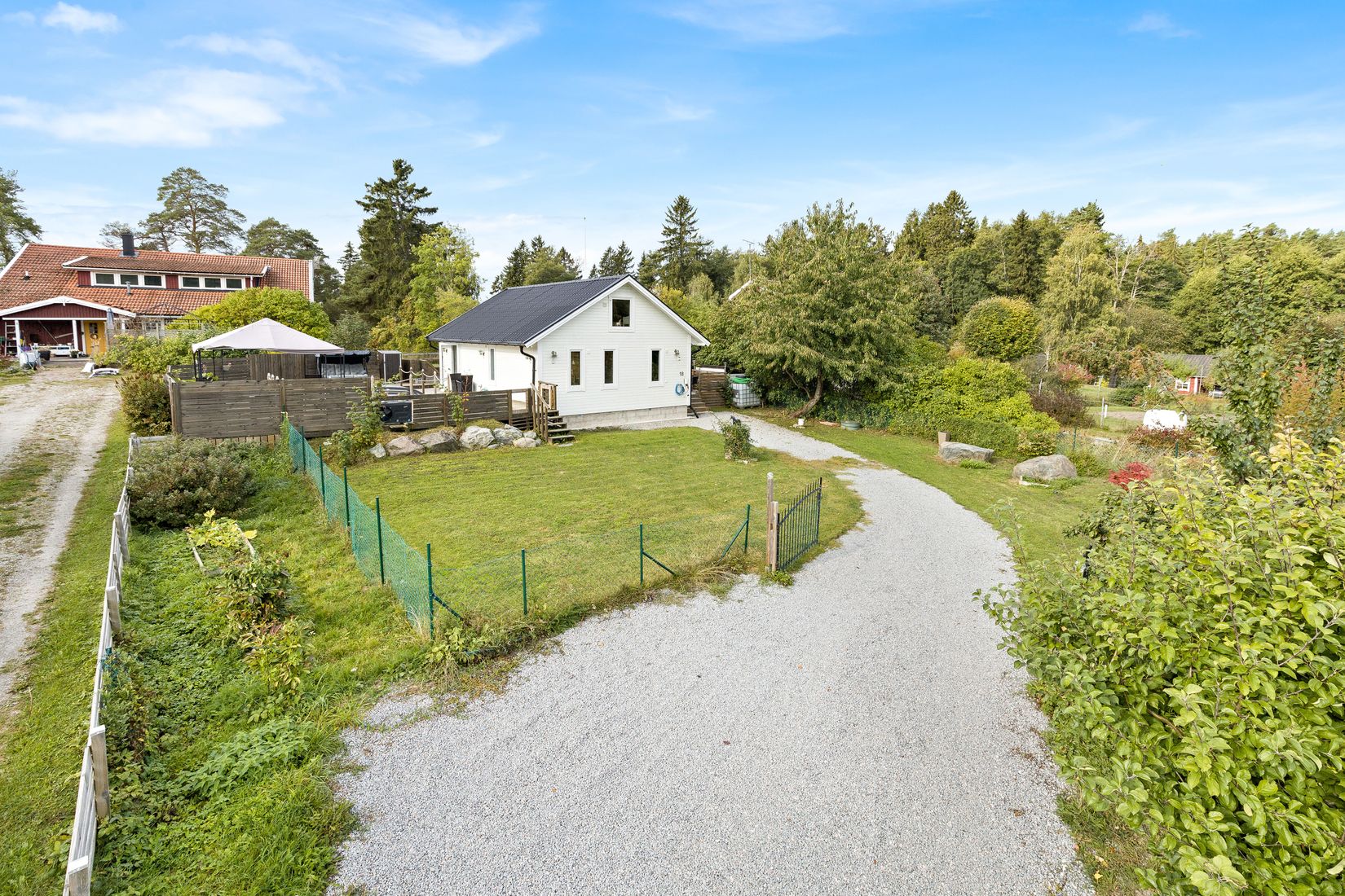 Villa, Trädgårdsodlarvägen 18, Bro/Saltvik, Upplands-Bro