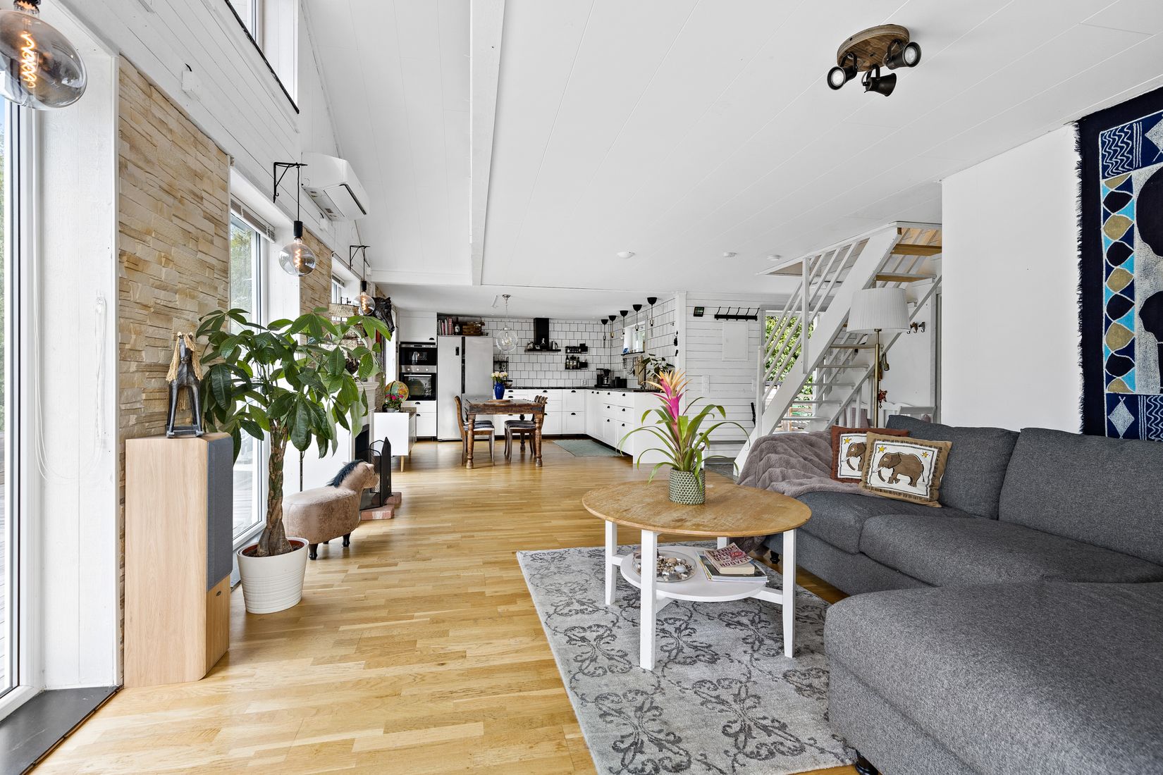 Villa, Trädgårdsodlarvägen 18, Bro/Saltvik, Upplands-Bro