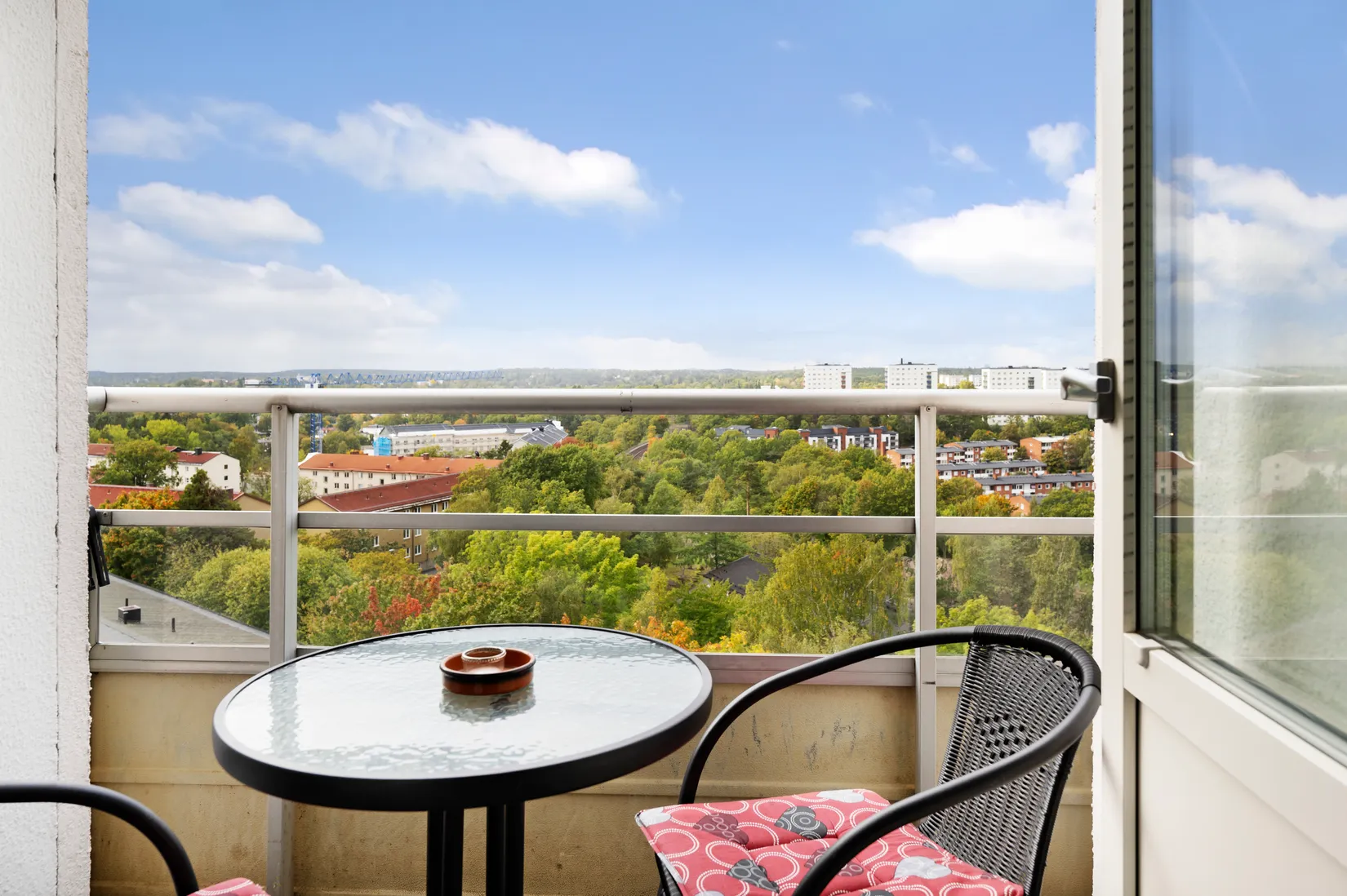 Bostadsrätt, Gillerbacken 28, ETAGEVÅNING!, Rågsved, Stockholm