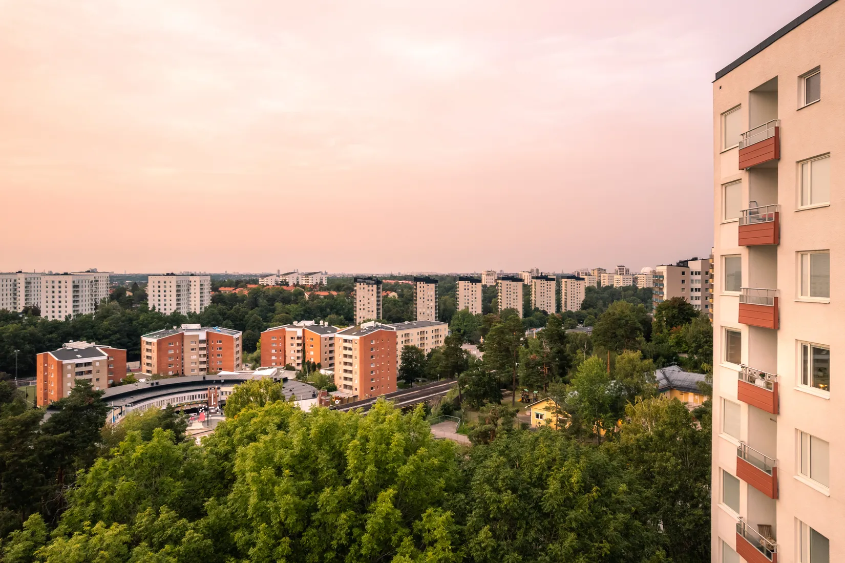 Bostadsrätt, Gillerbacken 28, ETAGEVÅNING!, Rågsved, Stockholm