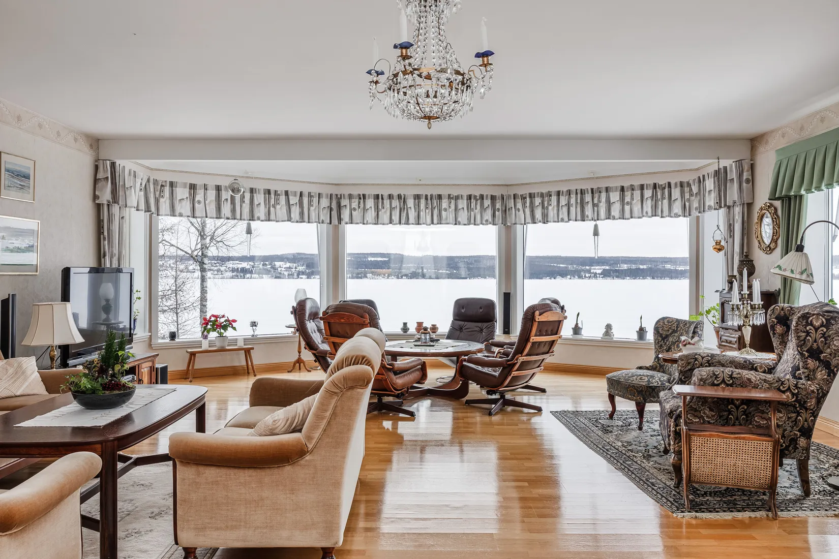 Villa, Sjövändan 26, Odensala, Östersund