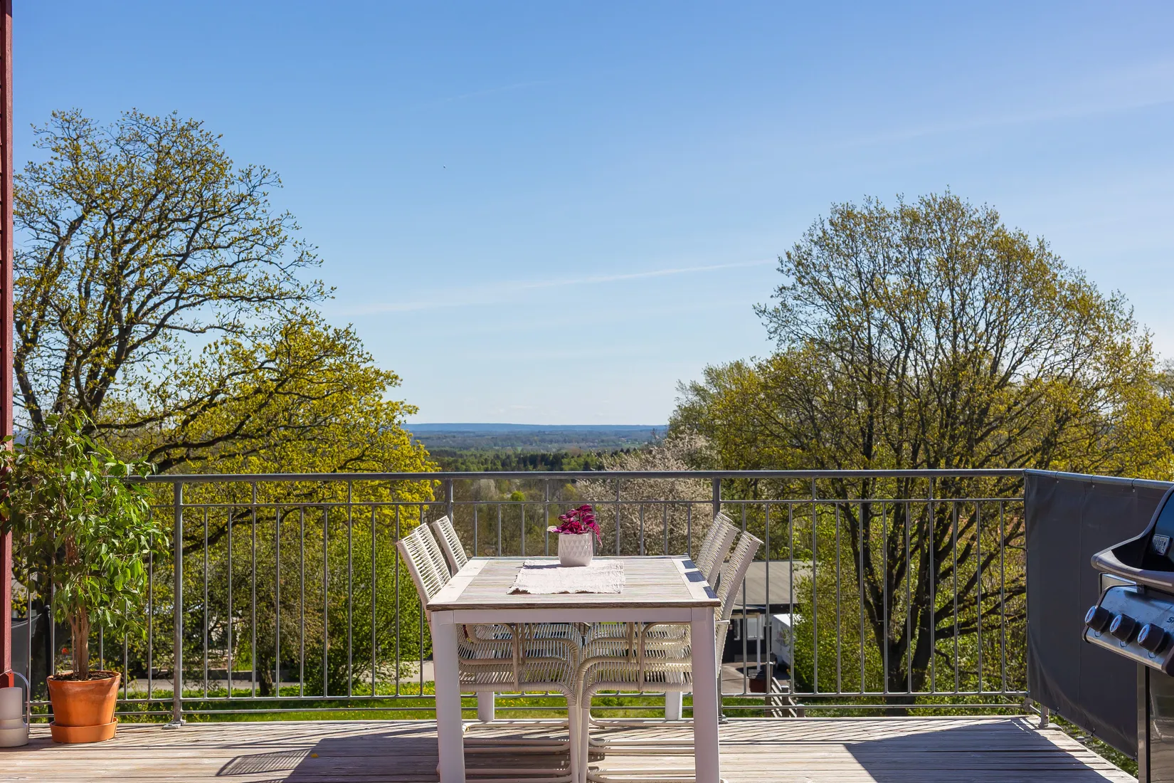Villa, Radhus, Nedre Hasselbacksvägen 13, Hasselbacken, Skövde