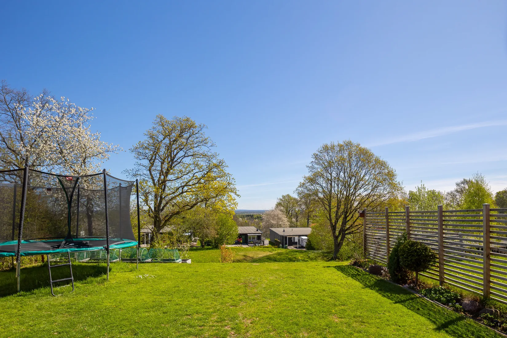 Villa, Radhus, Nedre Hasselbacksvägen 13, Hasselbacken, Skövde