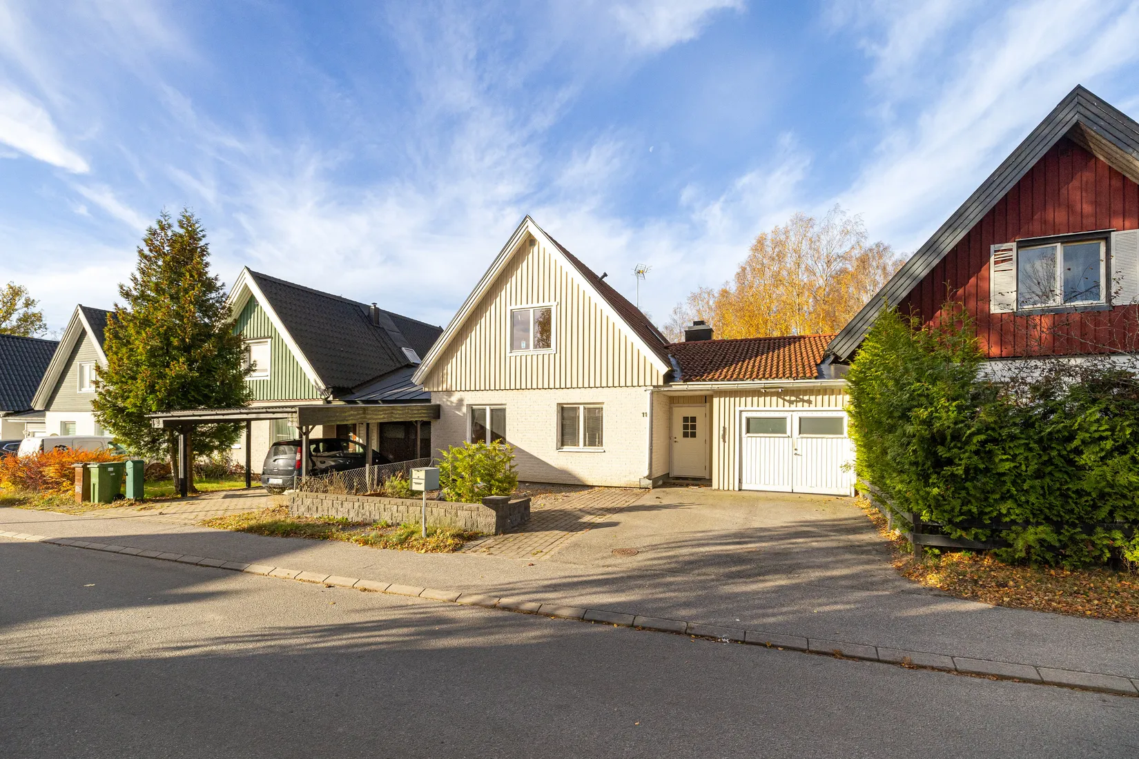 Radhus, Aspvägen 11, Vårsta, Botkyrka