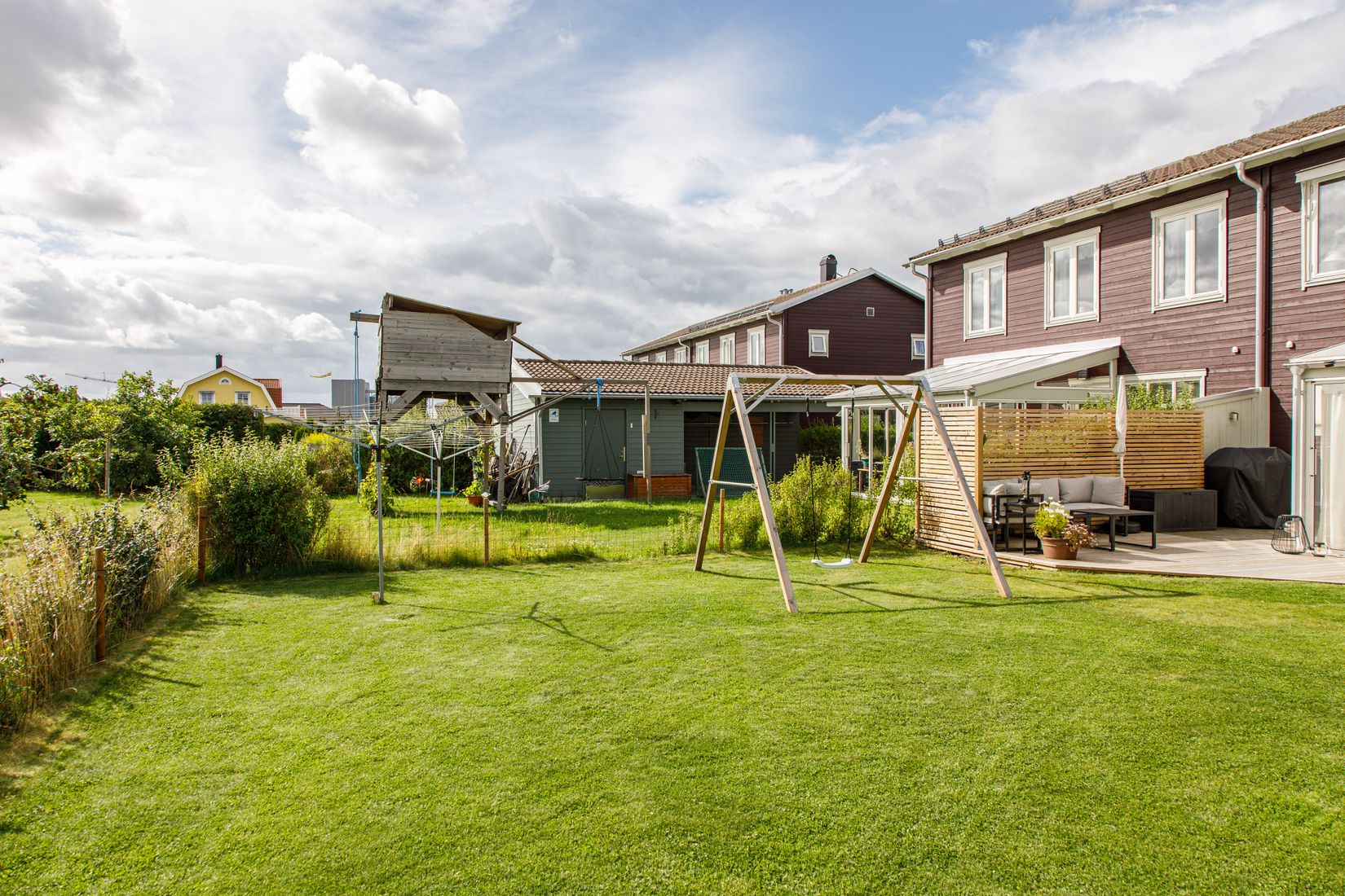 Radhus, Mätvägen 32, Skälby, Västerås