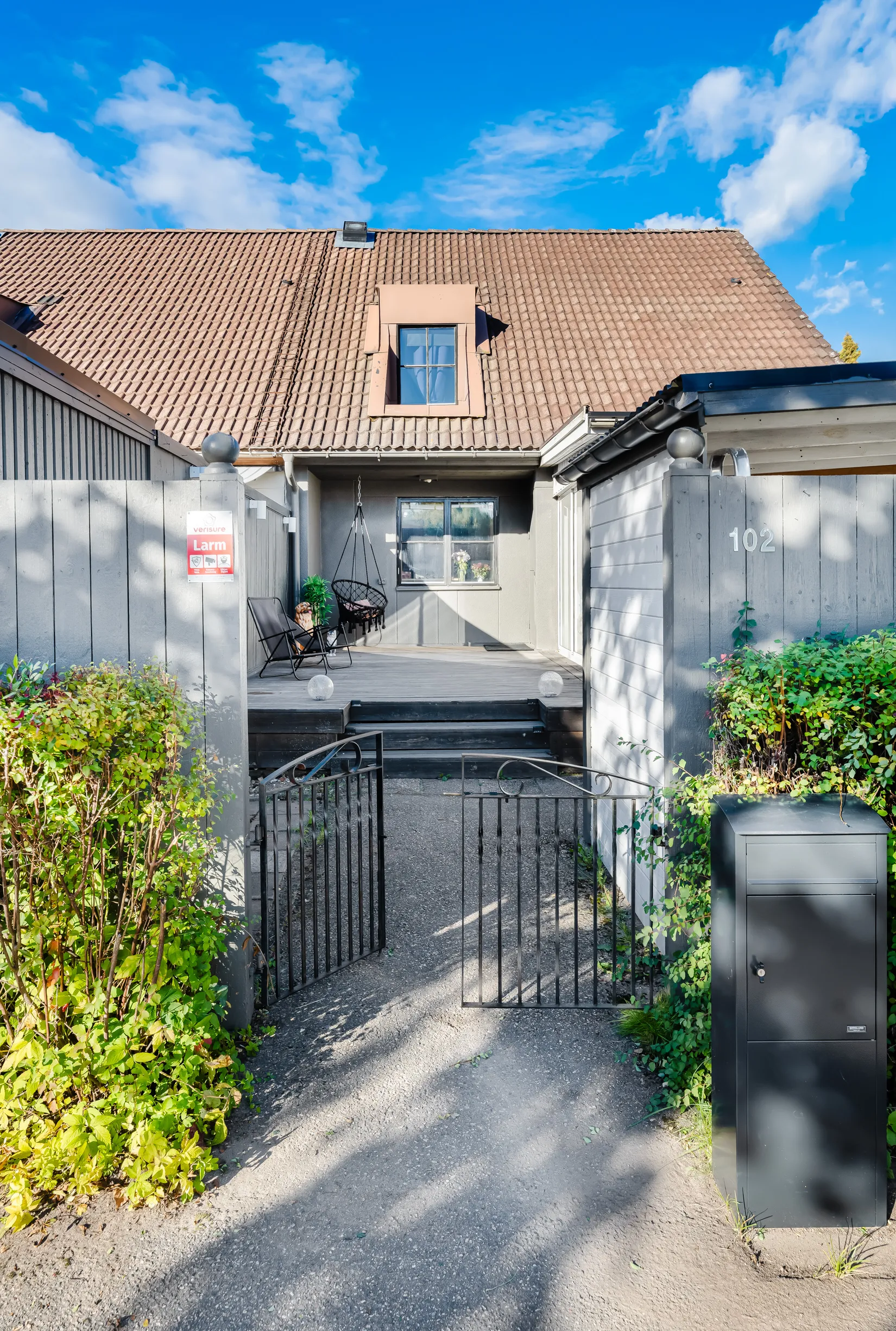 Villa, Radhus, Långbackavägen 102, Södra Bomhus, Gävle