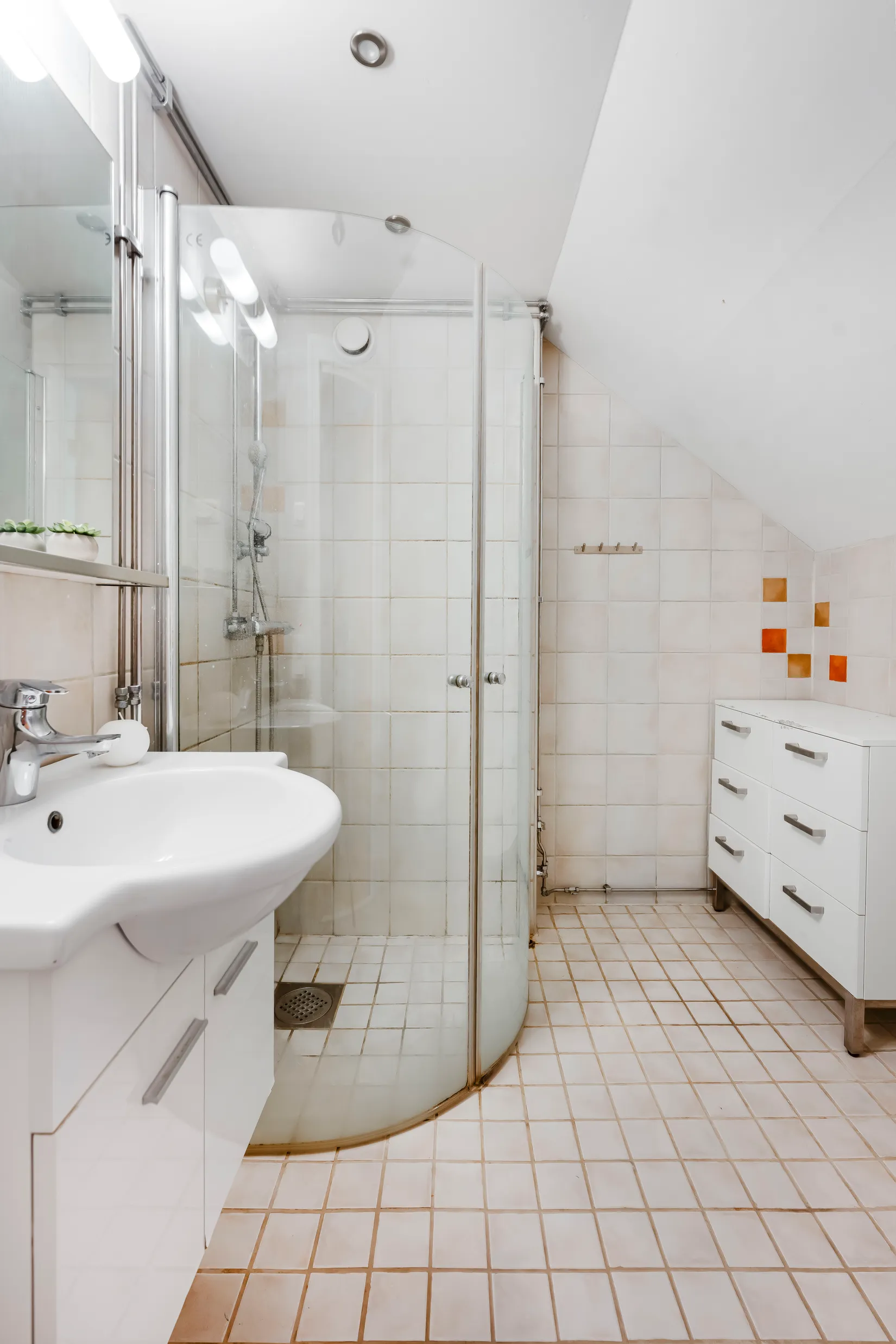 Villa, Radhus, Långbackavägen 102, Södra Bomhus, Gävle