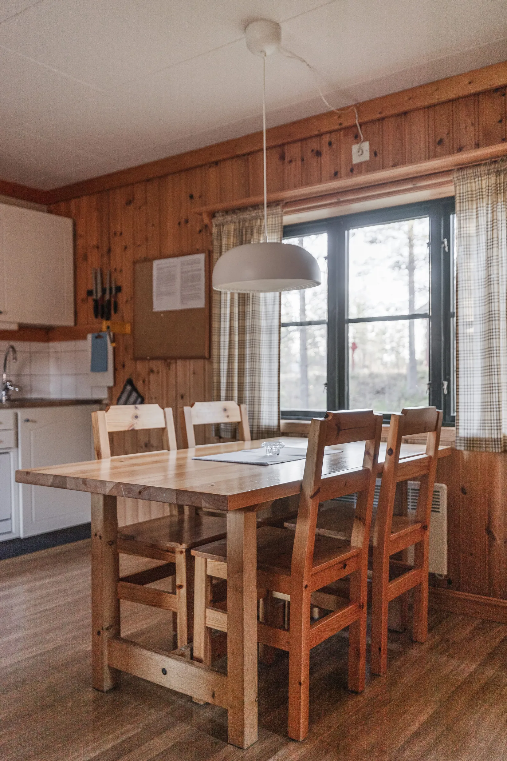 Bostadsrätt, Radhus, 10 veckor på Södra stugvägen 87, Grönklitt, Orsa