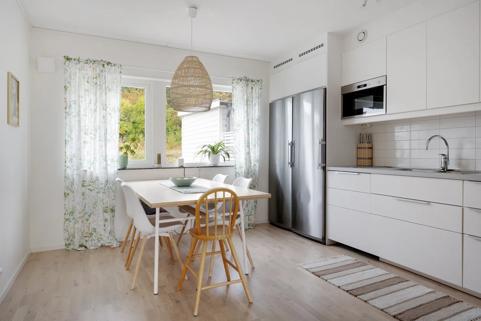 Bostadsrätt, Radhus, Diakonvägen 17, Prästgårdsmarken/Prästhagen, Upplands Väsby