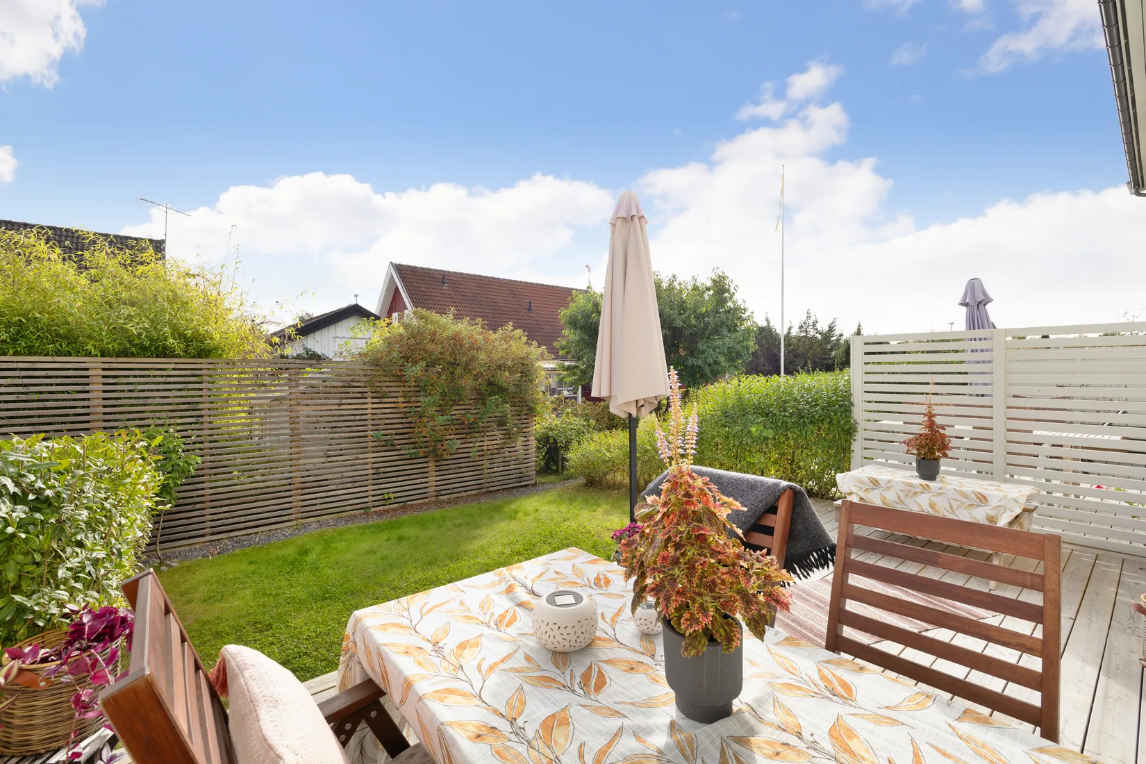 Bostadsrätt, Radhus, Diakonvägen 17, Prästgårdsmarken/Prästhagen, Upplands Väsby