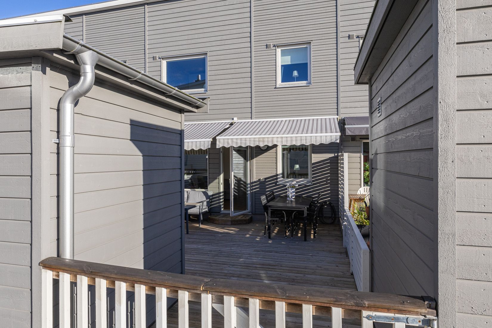 Radhus, Igelvadsstråket 17, Fresta, Upplands Väsby