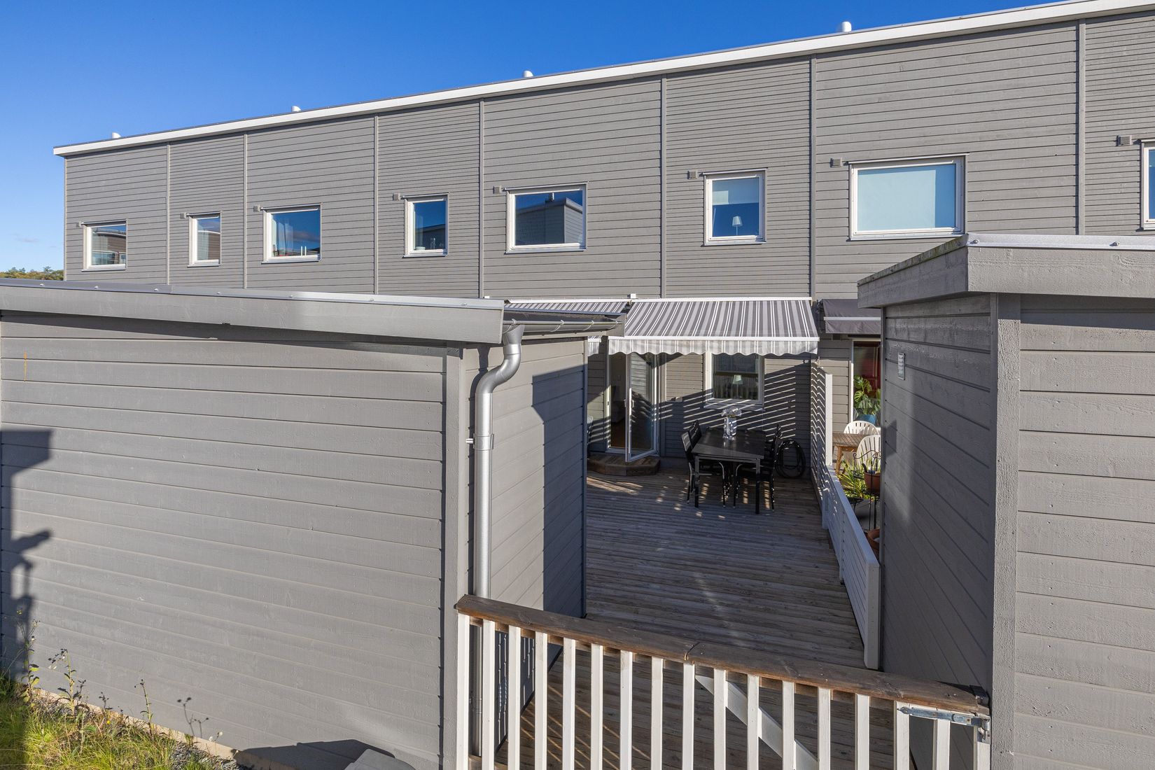 Radhus, Igelvadsstråket 17, Fresta, Upplands Väsby