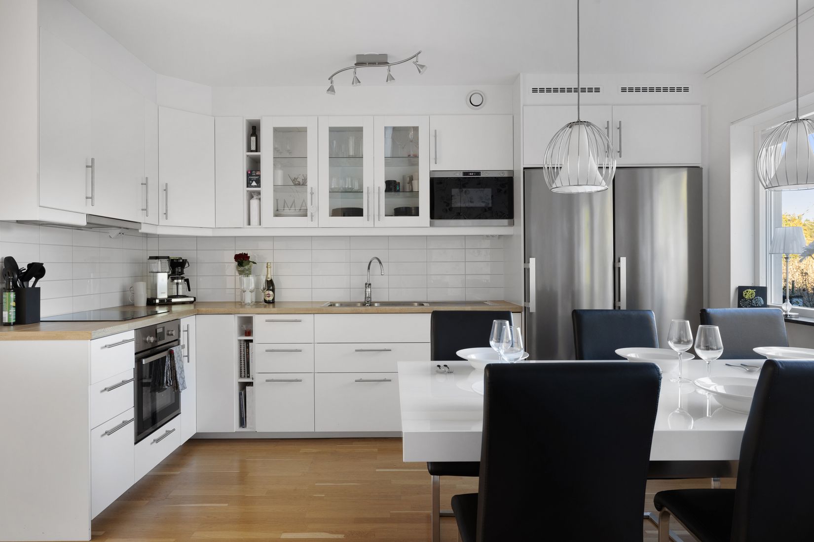 Radhus, Igelvadsstråket 17, Fresta, Upplands Väsby