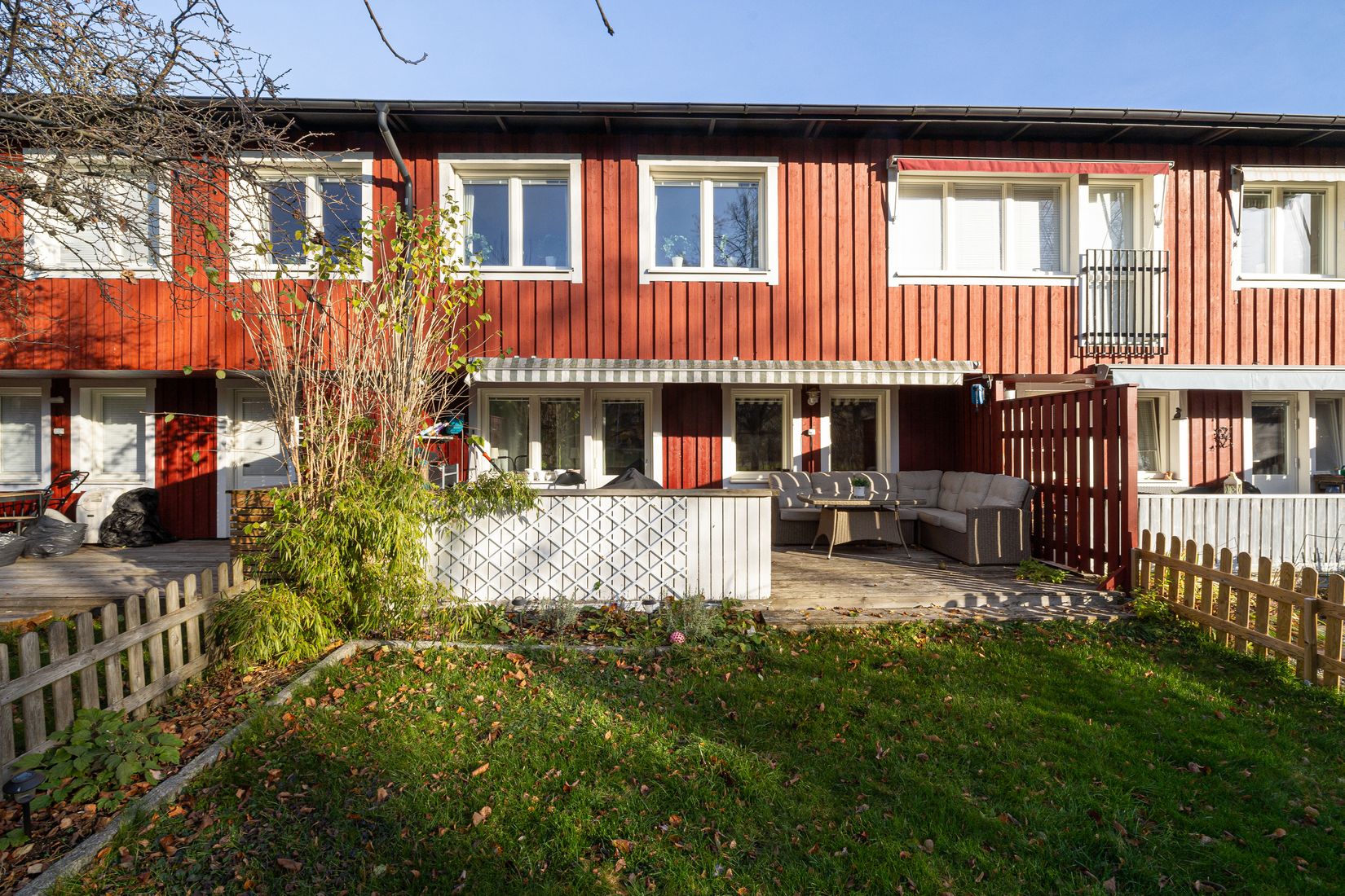 Radhus, Safirgången 66, Öringe, Tyresö