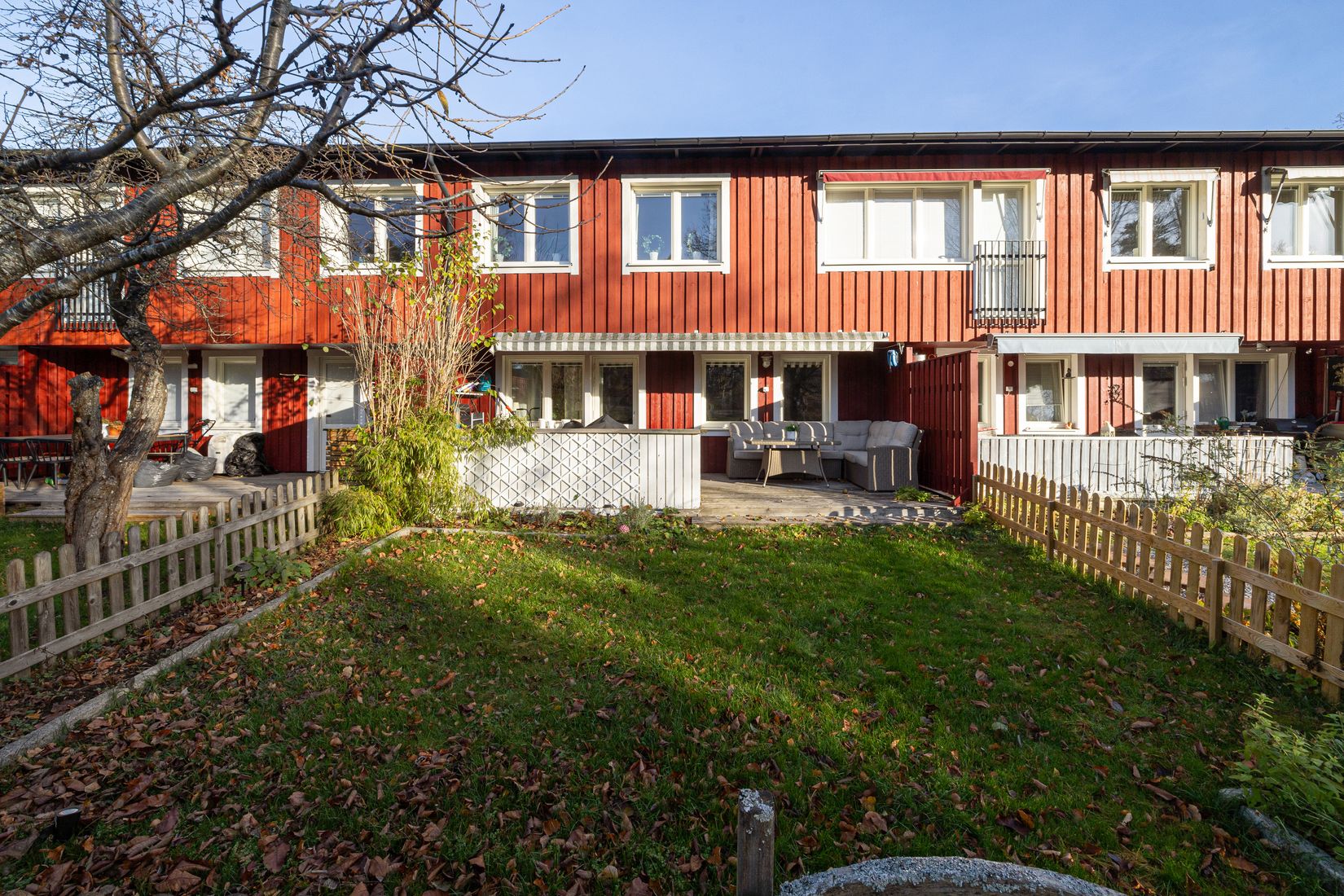 Radhus, Safirgången 66, Öringe, Tyresö