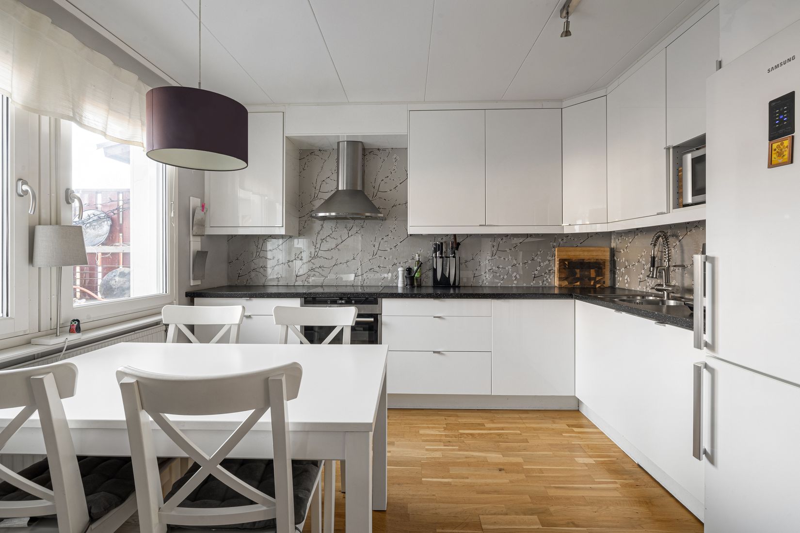 Radhus, Safirgången 66, Öringe, Tyresö