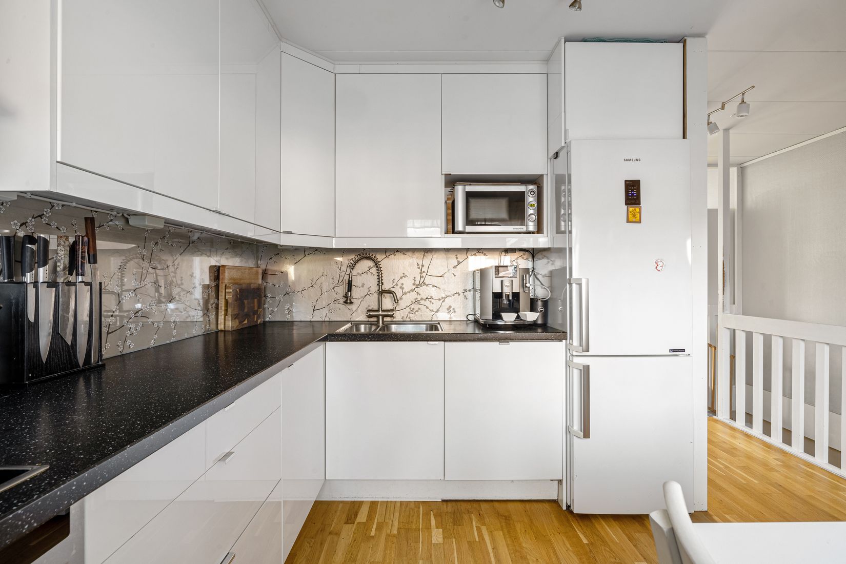 Radhus, Safirgången 66, Öringe, Tyresö