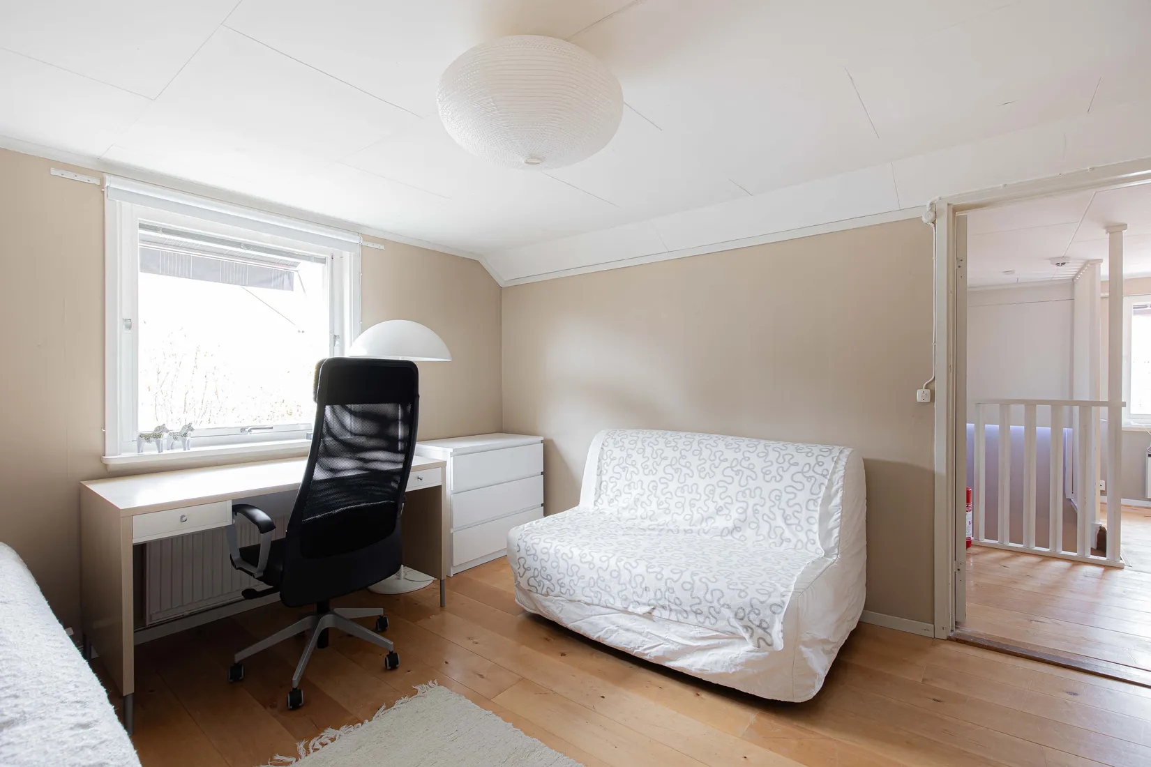 Villa, Granadavägen 11A, Centralt, Köping