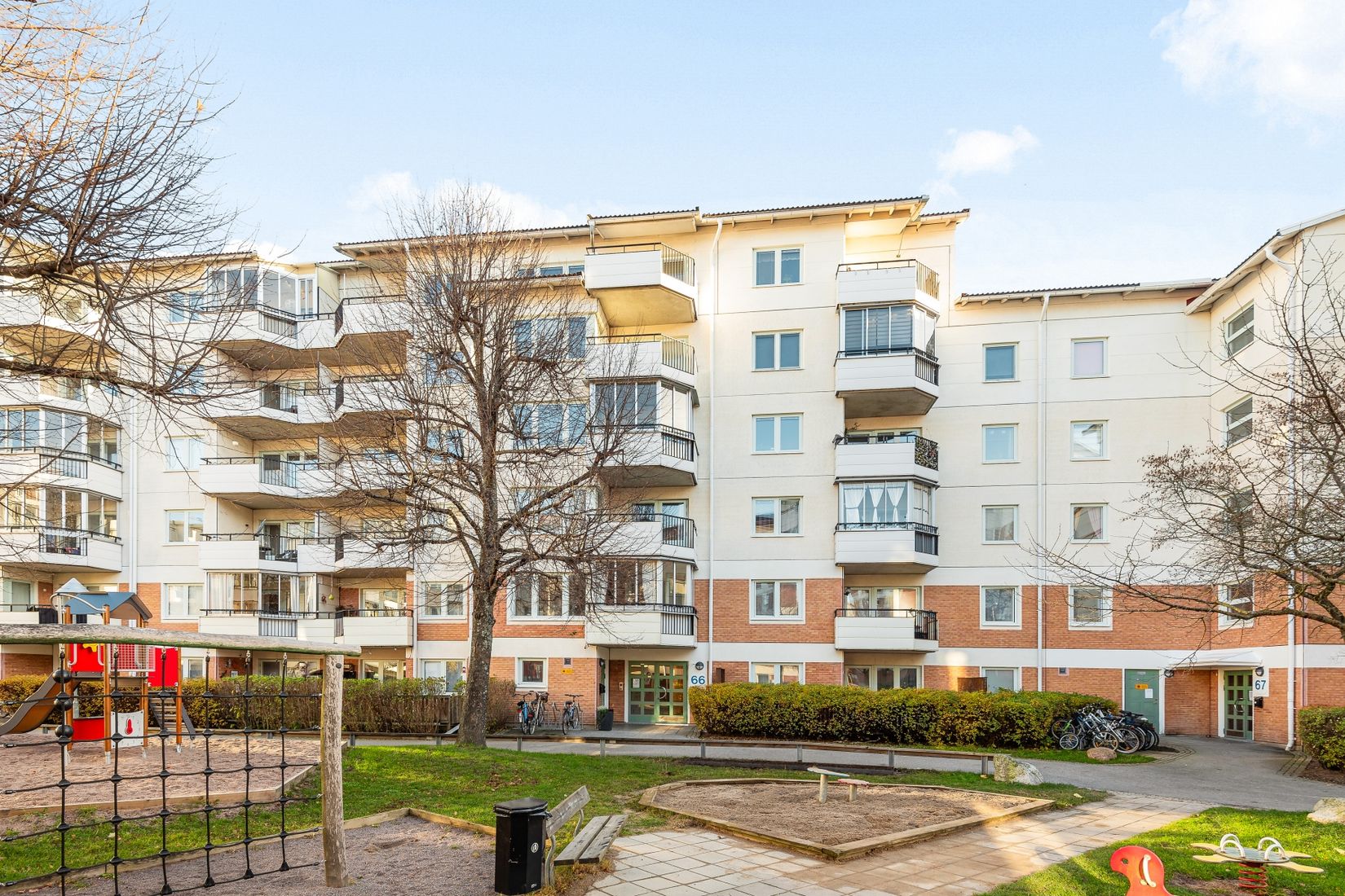 Bostadsrätt, Mjölnerbacken 25 5/5tr, Rissne, Sundbyberg