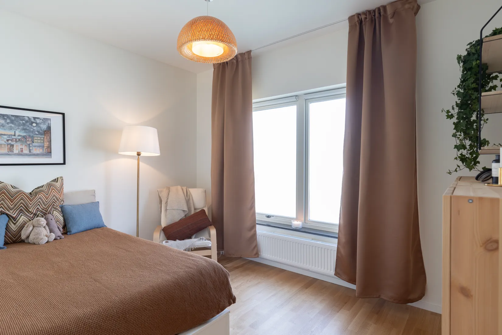 Radhus, Jägarbacken 53C, Läggesta, Strängnäs