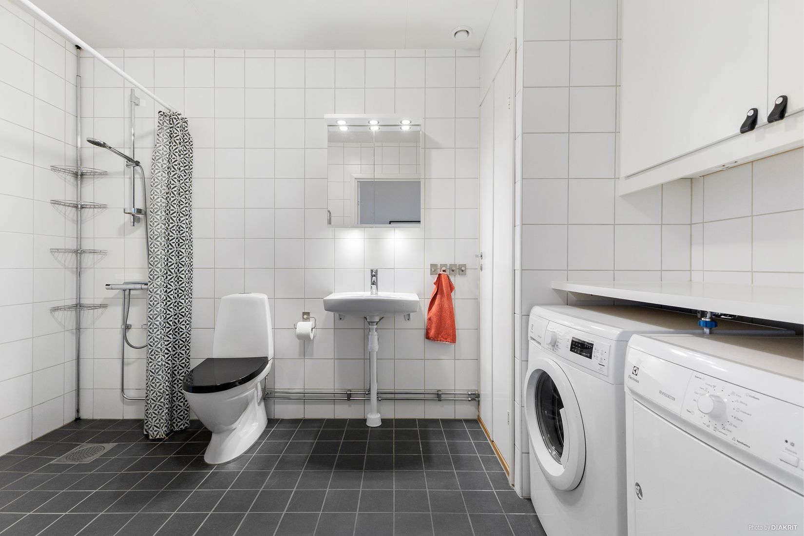 Radhus, Gräsklipparvägen 28, Vällingby, Stockholm