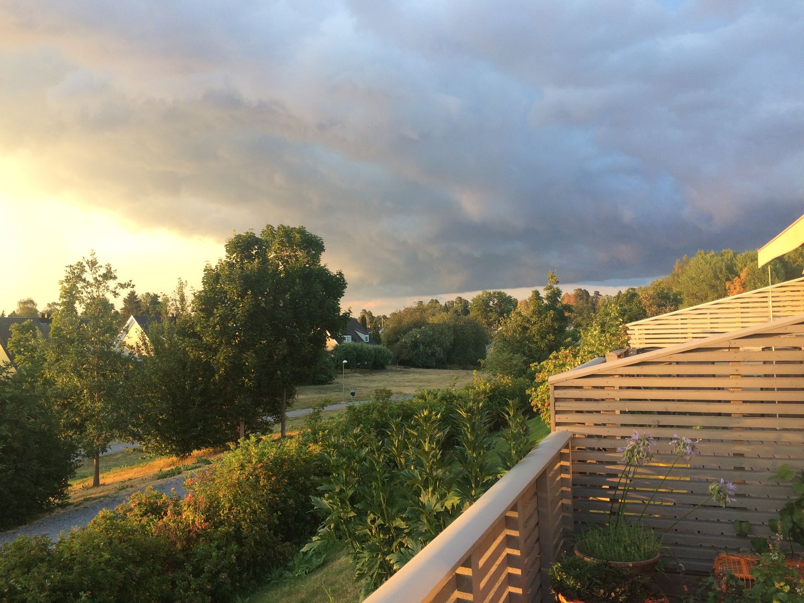 Radhus, Gräsklipparvägen 28, Vällingby, Stockholm