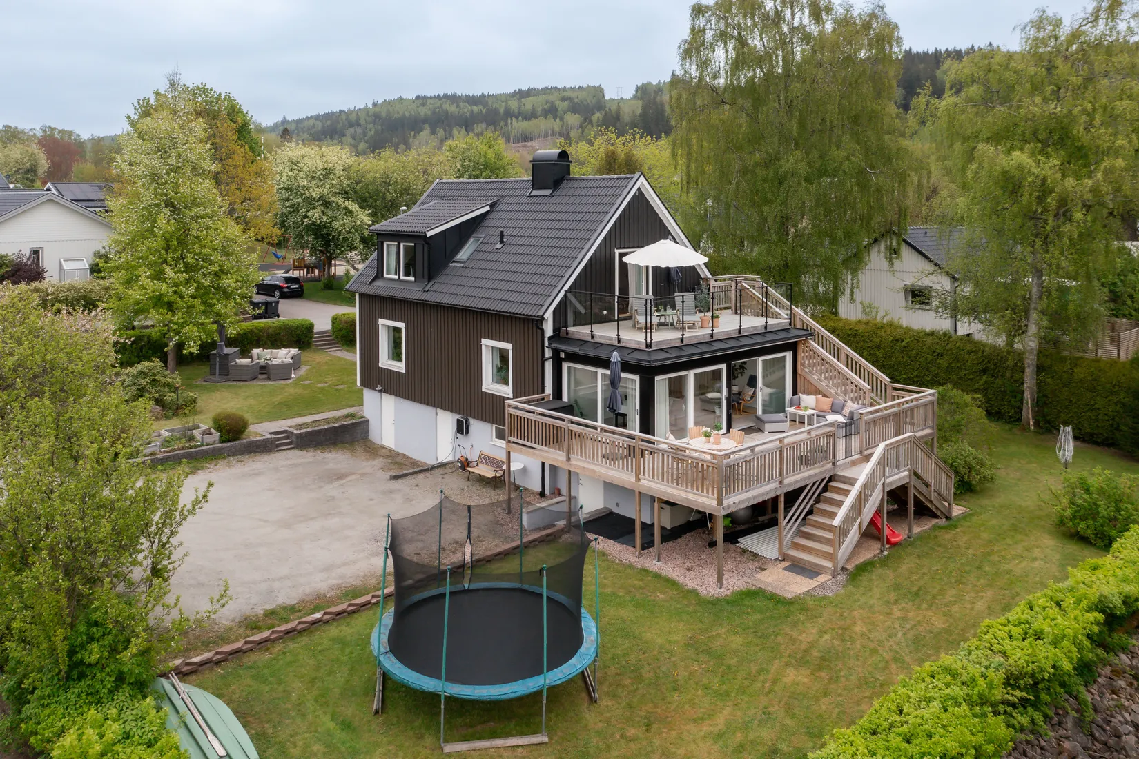 Villa, Loggvägen 5 - med sjöutsikt, Frufällan, Borås
