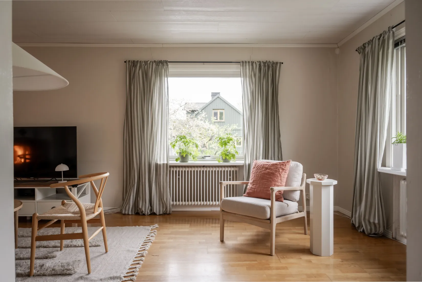 Villa, Loggvägen 5 - med sjöutsikt, Frufällan, Borås