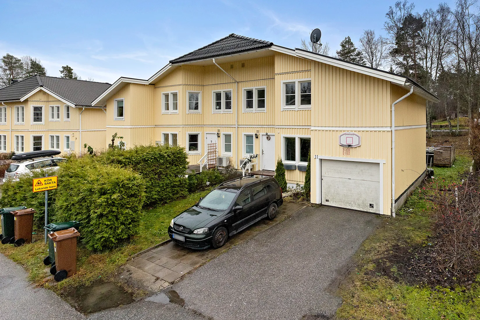Bostadsrätt, Radhus, Grönlundsvägen 11, Kårsta, Vallentuna