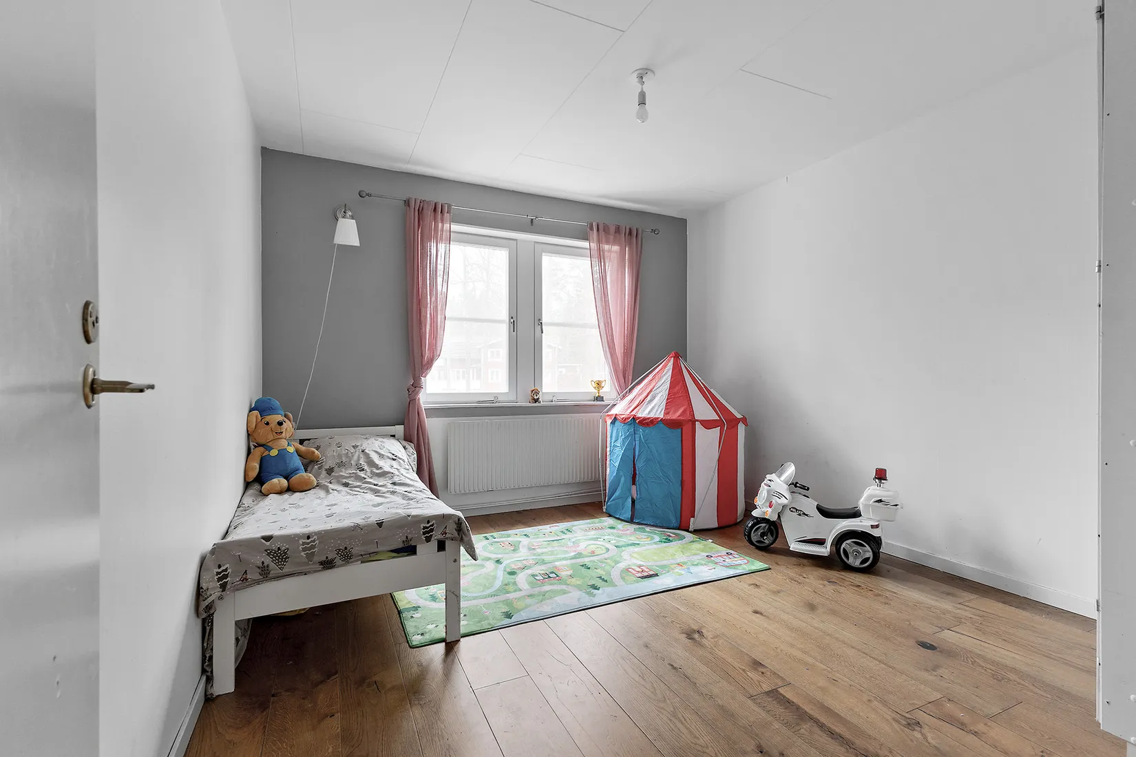 Bostadsrätt, Radhus, Grönlundsvägen 11, Kårsta, Vallentuna