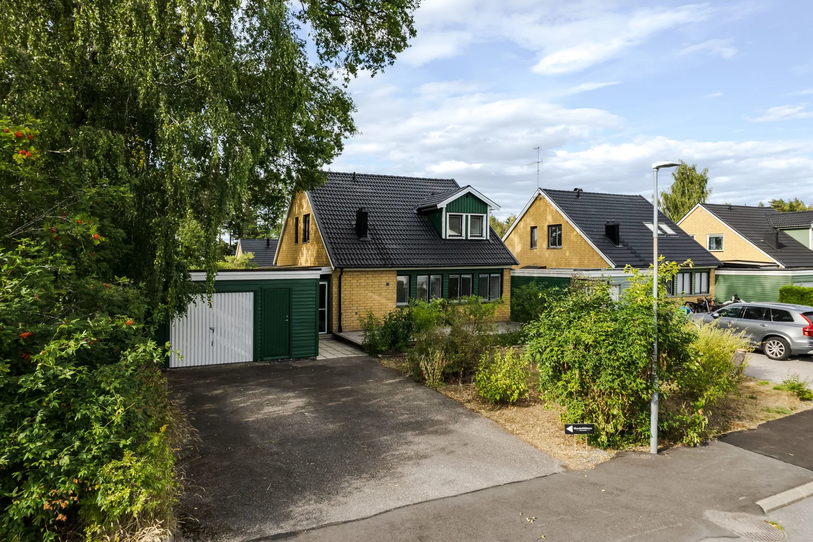 Radhus, Lillängsvägen 7, Ekeby, Eskilstuna
