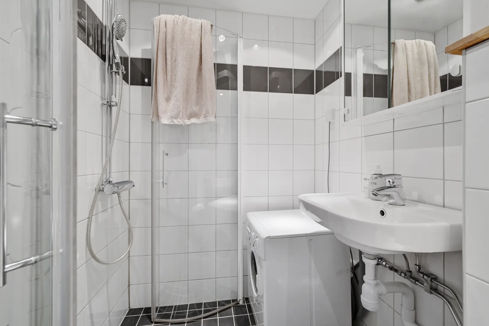 Bostadsrätt, Herrgårdsvägen 34, Centralt, Upplands Väsby