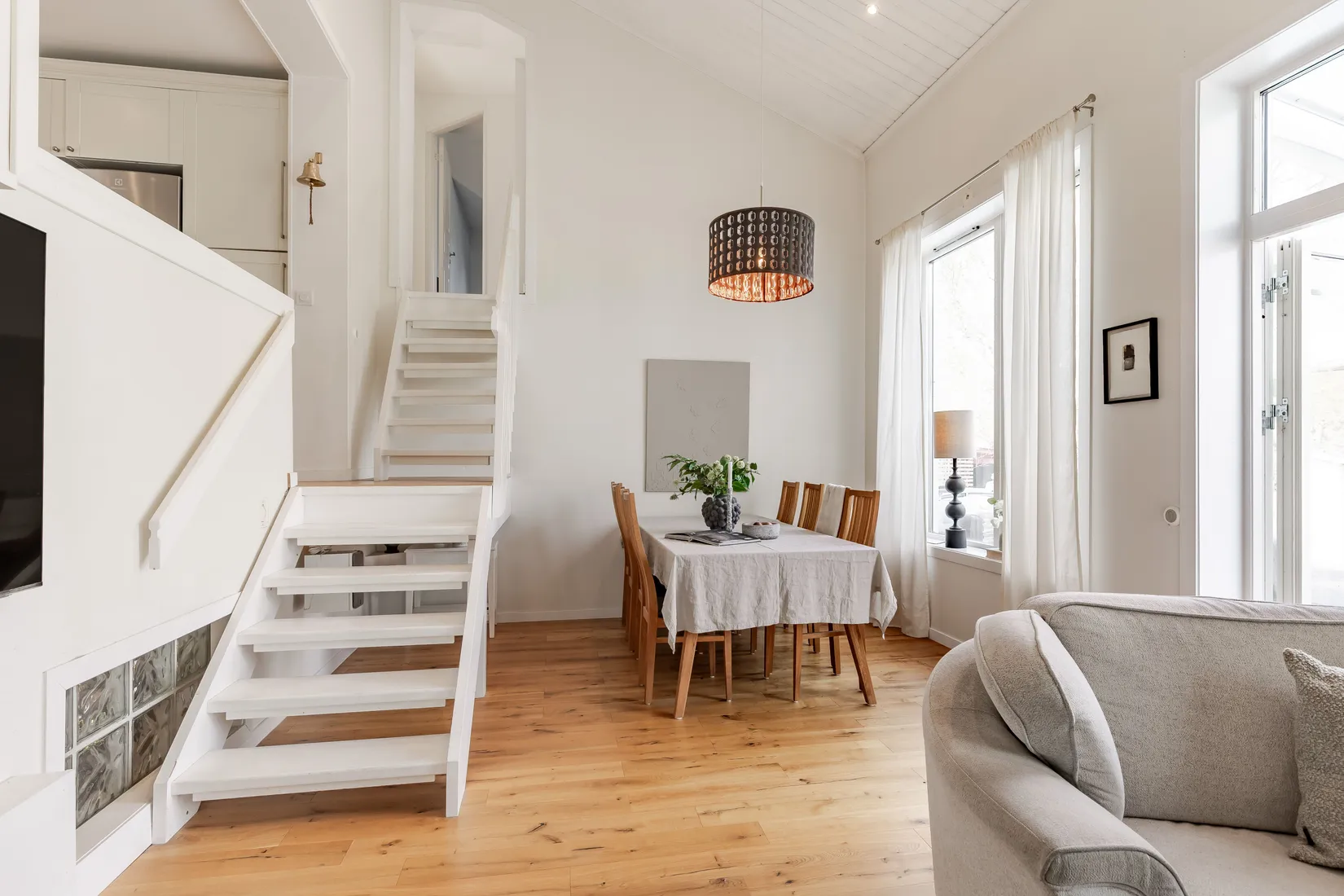 Villa, Jacobigatan 12, Strängnäs